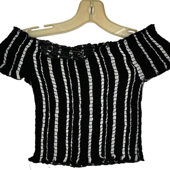 Kendall & Kylie Elastic Off Shoulder Top - Picture 3 of 5